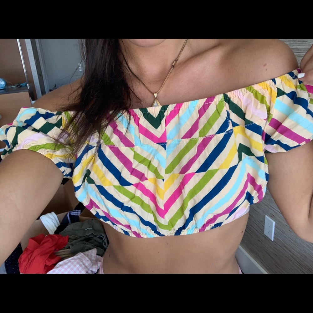 Crop top